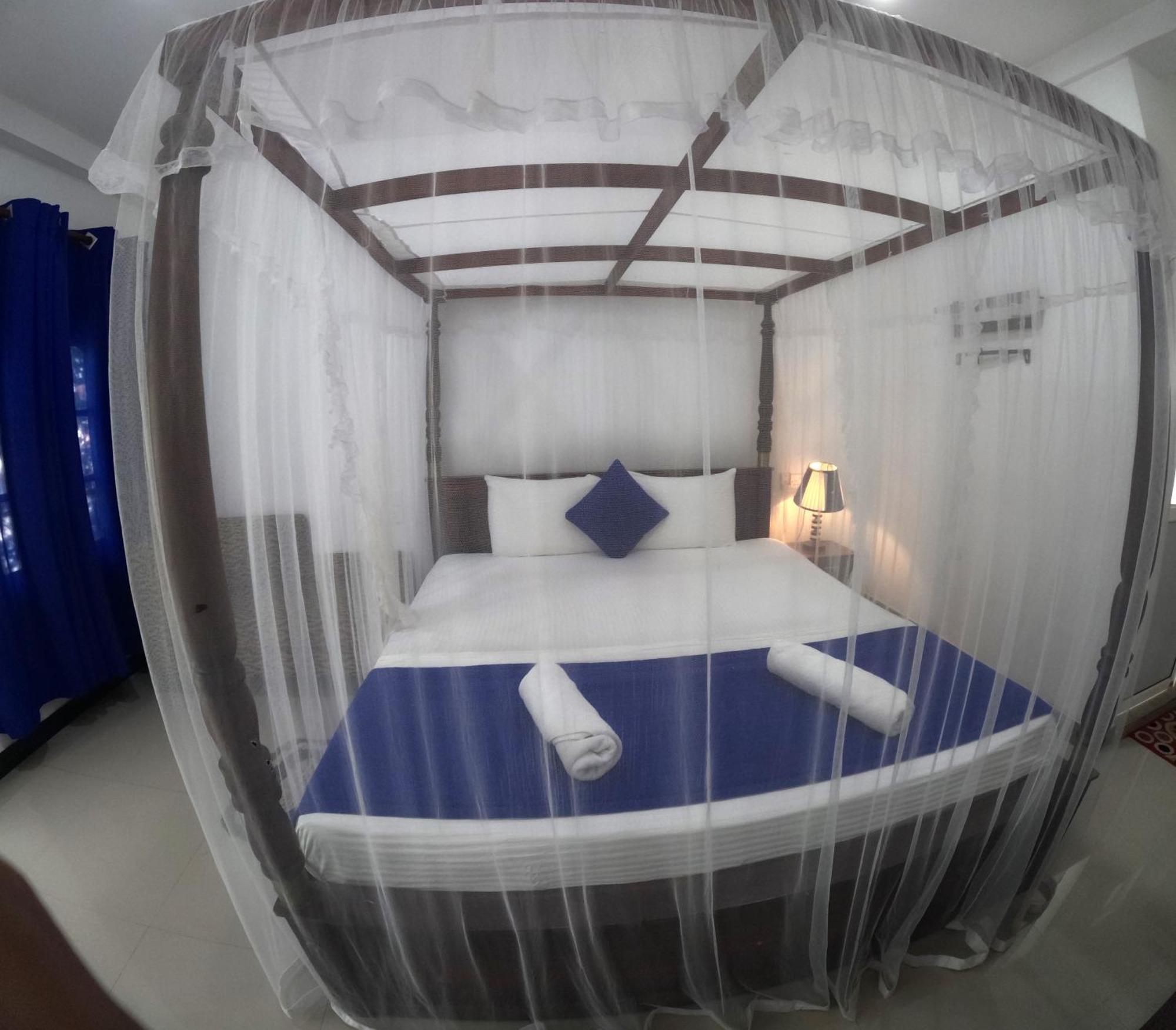 Mirissa Blue Whale Holiday Hotel Экстерьер фото